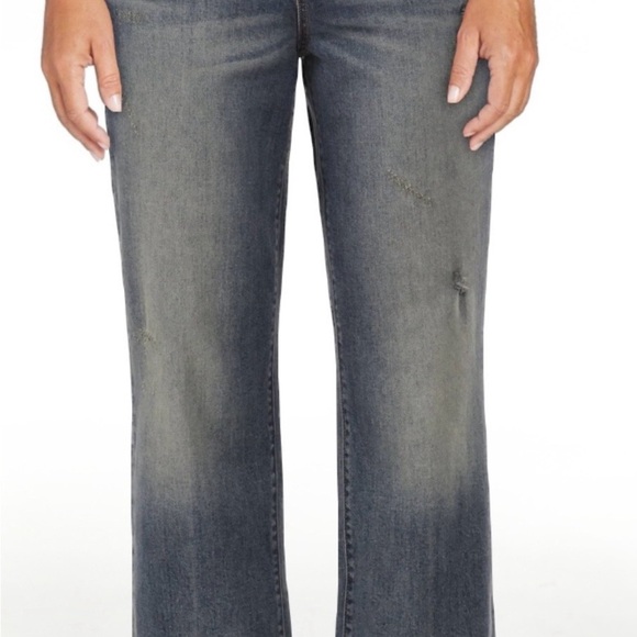 Time and Tru Women’s High Rise Relaxed Boyfriend Jeans Size 6 - Picture 2 of 11